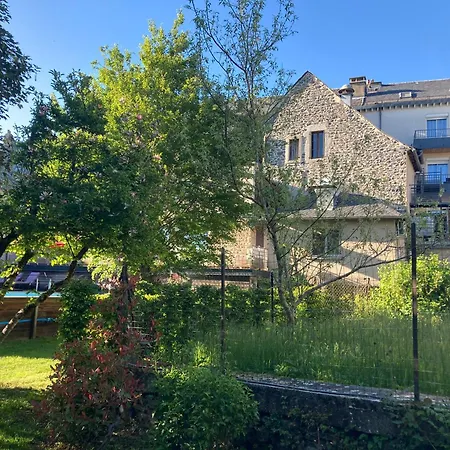 Logis Restaurant Gilles Moreau Hotel