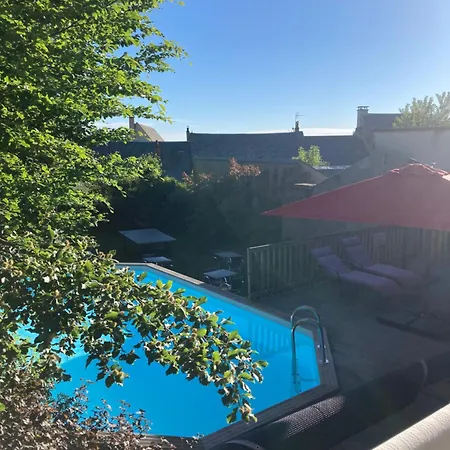 Logis Restaurant Gilles Moreau Hotel 3*