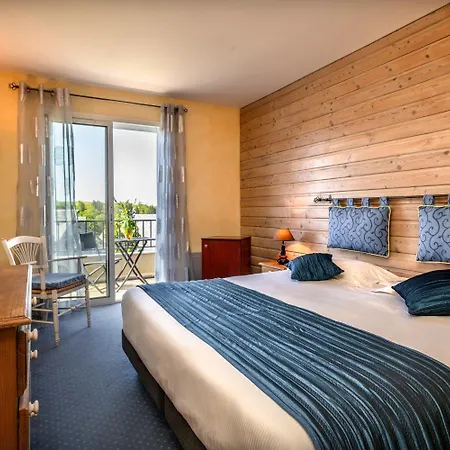 Logis Restaurant Gilles Moreau Hotel 3*