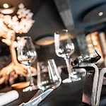 Logis Restaurant Gilles Moreau ホテル ラギオール