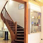 ホテル Logis Restaurant Gilles Moreau ラギオール