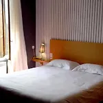 ホテル Logis Restaurant Gilles Moreau ラギオール