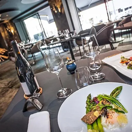 호텔 Logis Restaurant Gilles Moreau 3*