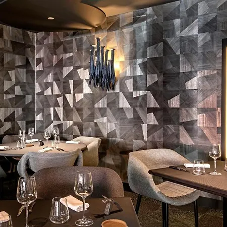 Logis Restaurant Gilles Moreau Отель 3*