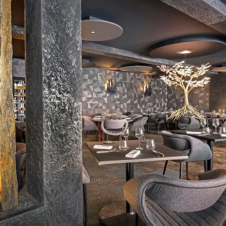 Logis Restaurant Gilles Moreau ラギオール