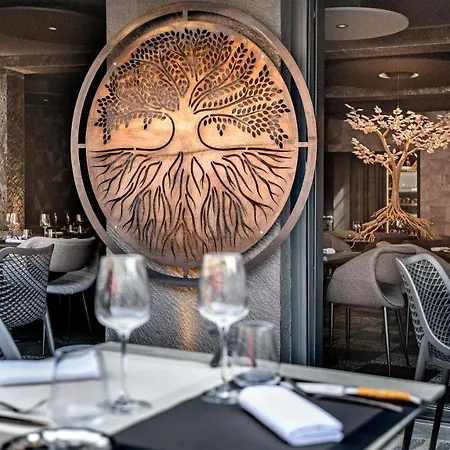 호텔 Logis Restaurant Gilles Moreau 3*