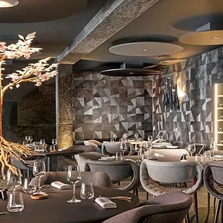 Logis Restaurant Gilles Moreau Отель 3*