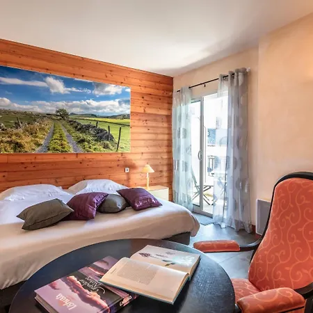 Logis Restaurant Gilles Moreau Отель 3*