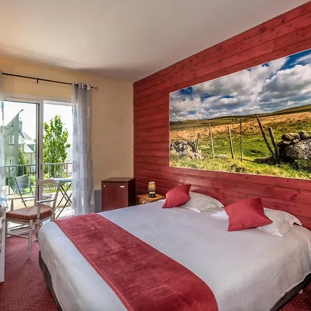 호텔 Logis Restaurant Gilles Moreau 3*